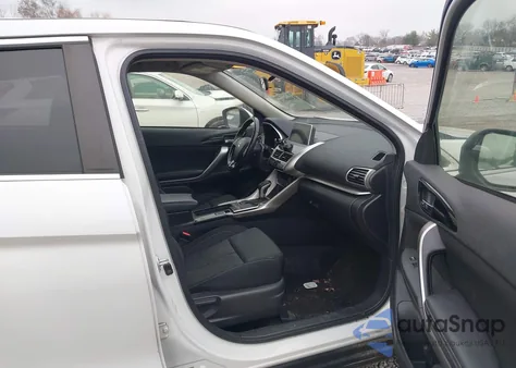 2019 Mitsubishi Eclipse Cross Se z USA, uszkodzony, nr VIN JA4AT5AA1KZ022601